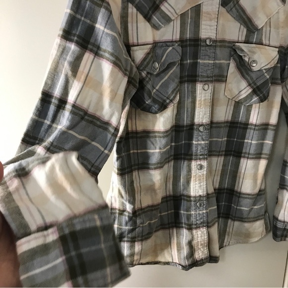 Shyanne cotton spandex light gray plaid button down long sleeve shirt size Small - Picture 5 of 10